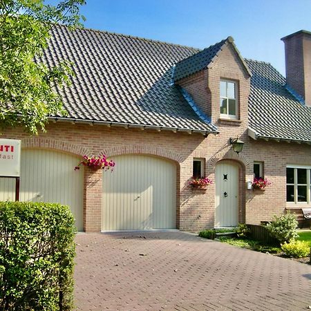 Benvenuti Bed & Breakfast Синт-Идесбалд Екстериор снимка